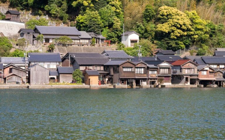 梅雨前にチェック!大阪の空き家が雨漏り・カビで価値を失う前に
