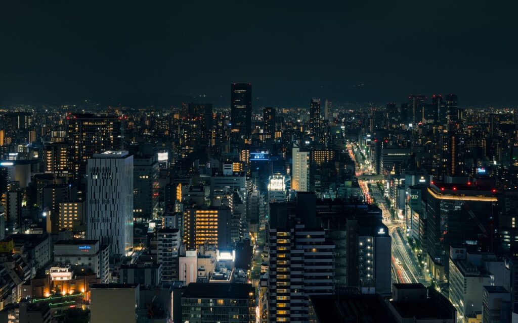 大阪の市街地の夜景