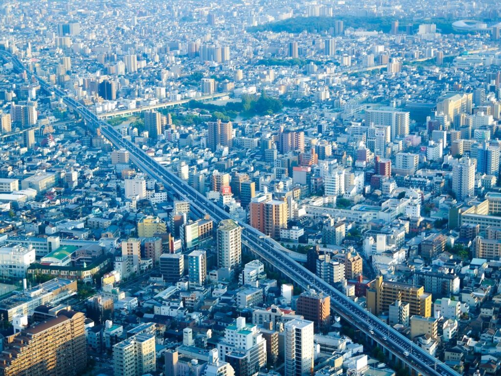 住宅が密集する大阪の街並み